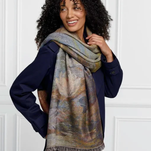 Monet Bridge and Water Lilies Shawl*The Met Store Fashion